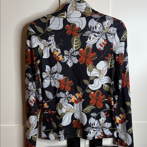 Floral Long Sleeve Top - Picture 5 of 6